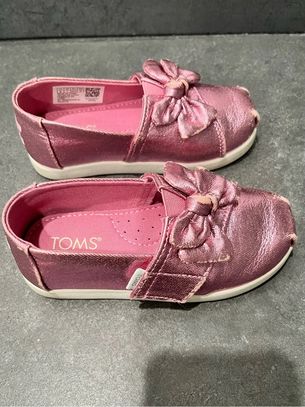 Toms metallic rose